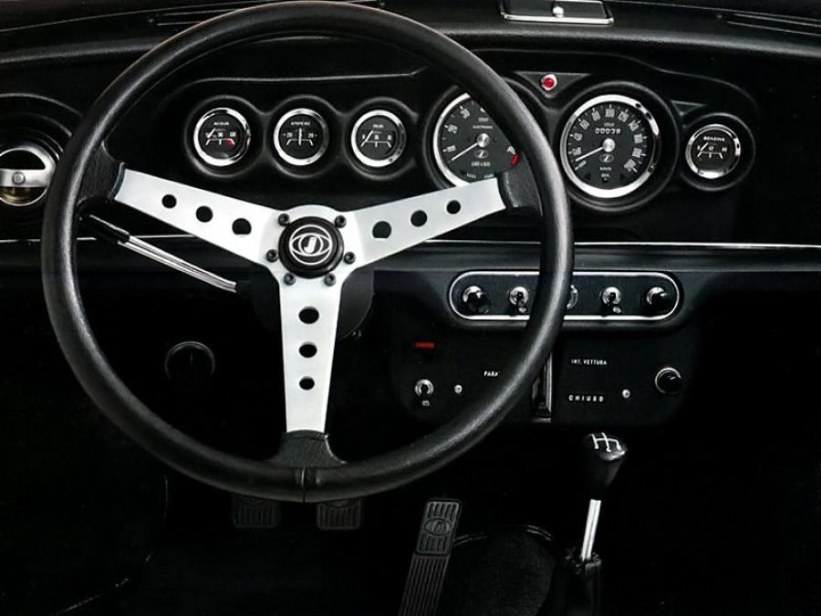 Панель приборов Innocenti Mini Cooper 1300 (ADO20) 1970 года  (фото 3 из 6)